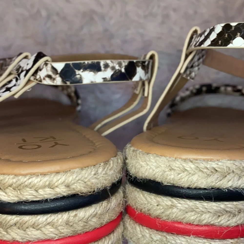 NWOB Yoki Snakeskin Print Platforms Size 7